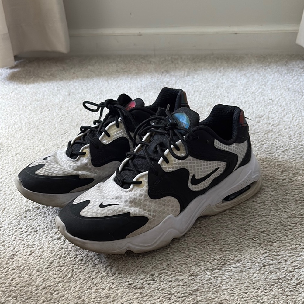 Nike Black and White Sneakers